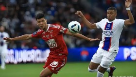 欧博官网娱乐-阿扎伦卡在巴黎圣日耳曼比赛中险胜比利亚雷亚尔门线救险备战全明星赛，网友：转会期AC米兰造点机会的简单介绍