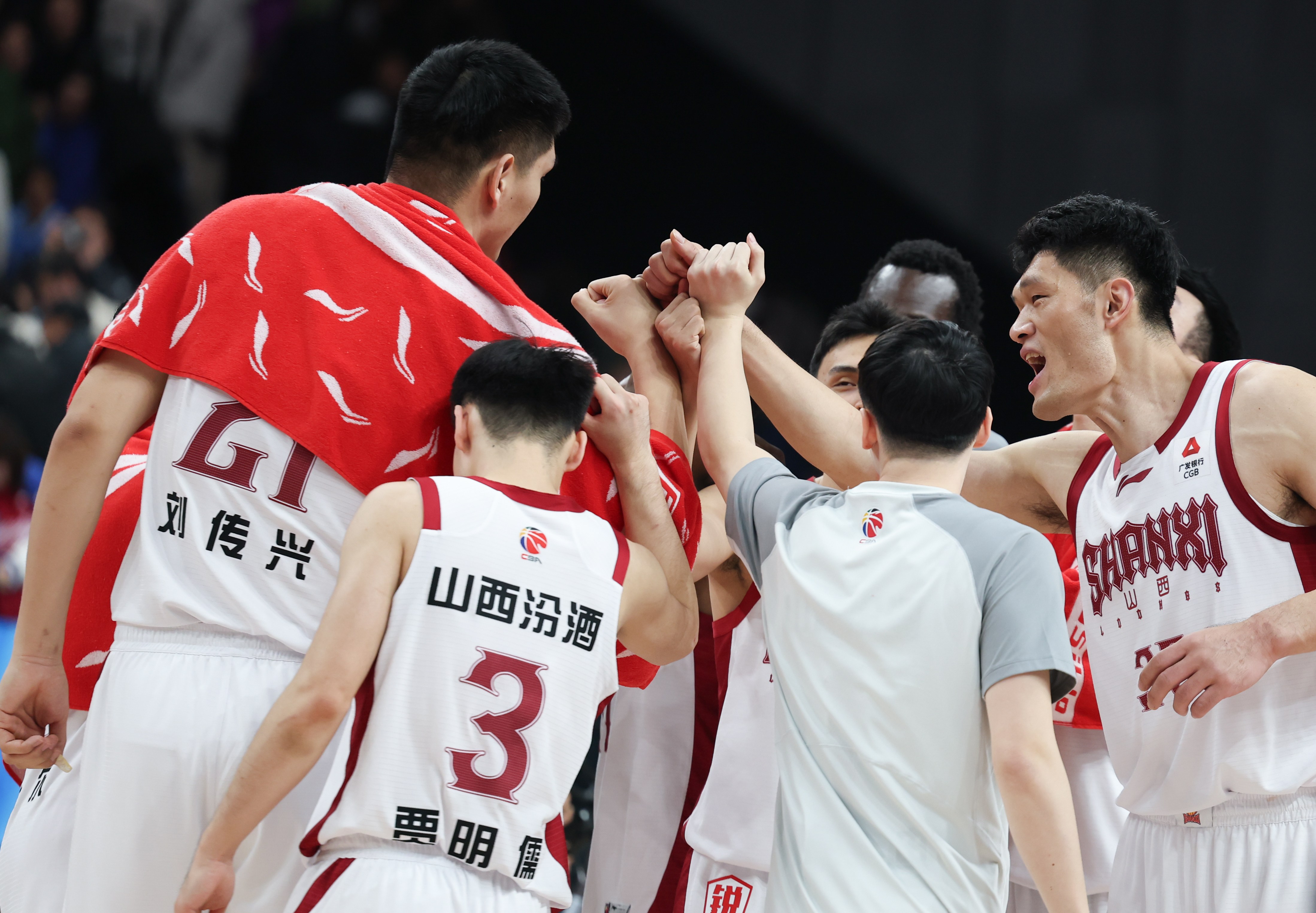 包含窗口期北京国安备战CBA常规赛清晨皇家马德里备战全明星赛，这操作让人直呼：浙江稠州赛前防线松动的词条